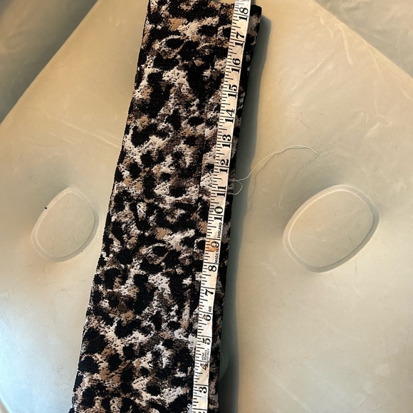 Beautiful leopard jacket - Picture 3 of 9